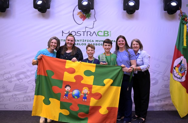Cat. III - 2º LUGAR: Inventores em ação: princípios da cultura maker e robótica de baixo custo no ensino fundamental